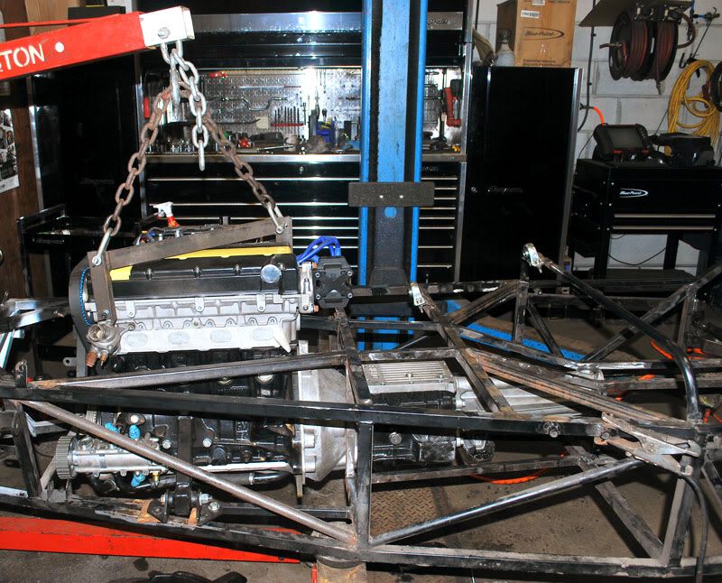 Enginein.jpg