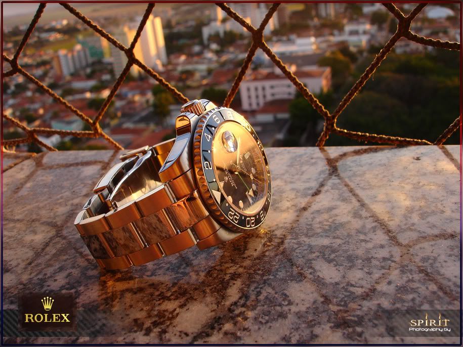 16710GMT-MasterIIWristcheckBalconyS.jpg