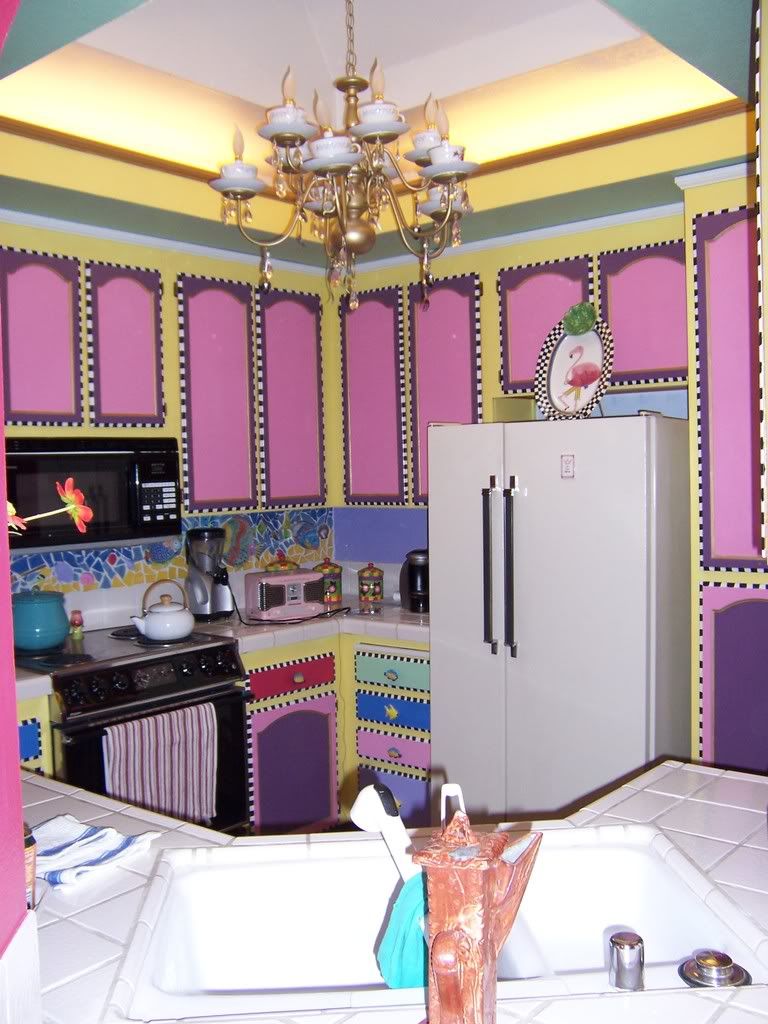 Alice in Wonderland Cabinets! You gotta see this! - Paint Forum 